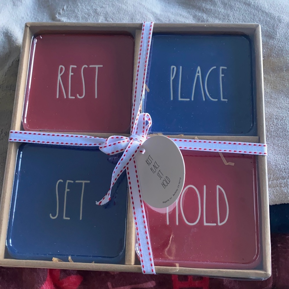 Set of 4 coasters